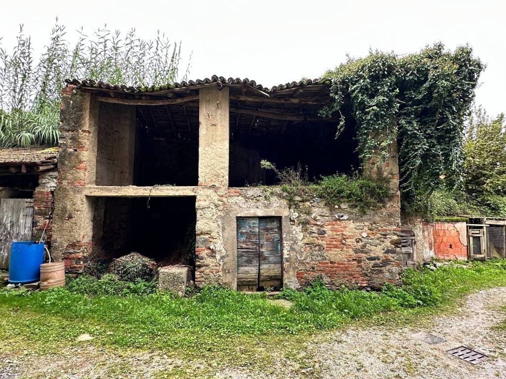 Casa indipendente a Oggiono in Via al Trescano - Foto 4