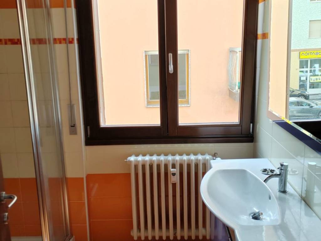 Appartamento a Sondrio in Via Enrico Toti - Foto 4