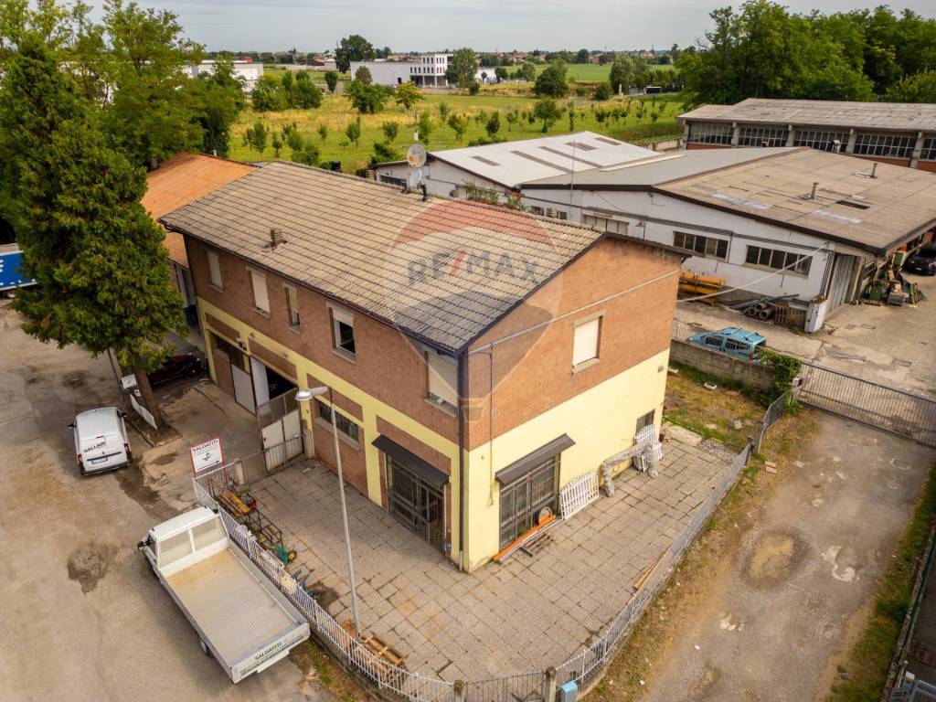 Palazzo / stabile a Cavriago in VIA DELL'INDUSTRIA, 29 - Foto 2
