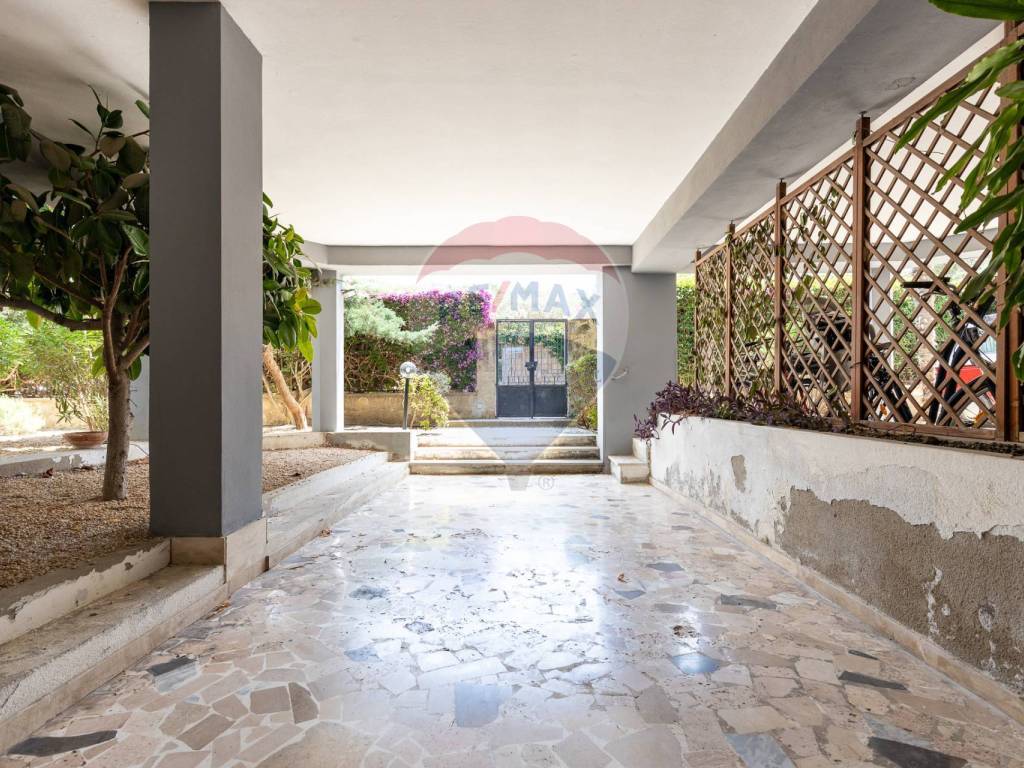 Appartamento a Cagliari in Via Besta, 26 - Foto 2