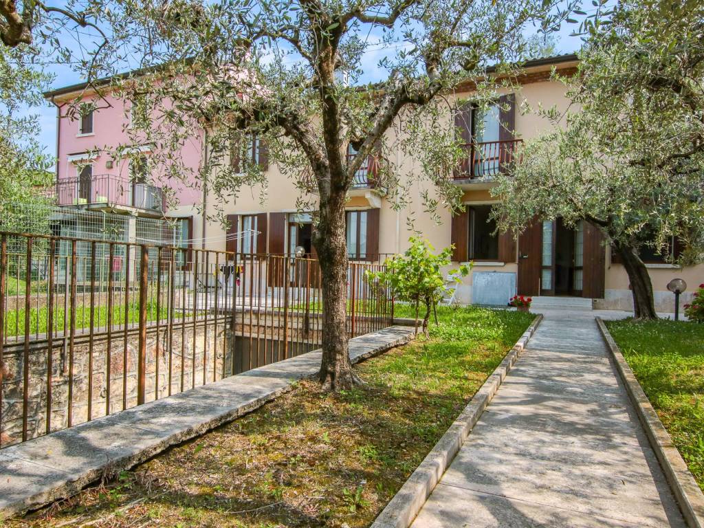 Rustico / casale a Sant'ambrogio di valpolicella in Via Sengia, 39 - Foto 2