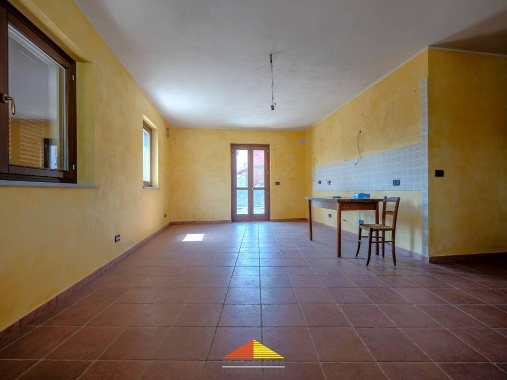 Villa a Revello in Via Italia 61 - Foto 5