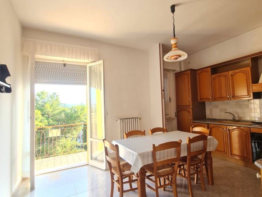 Appartamento a Jesi in Viale Giuseppe Verdi - Foto 4