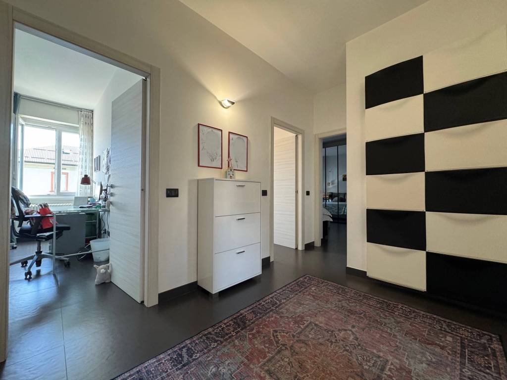 Appartamento a Cantù in Via Ettore Brambilla - Foto 4