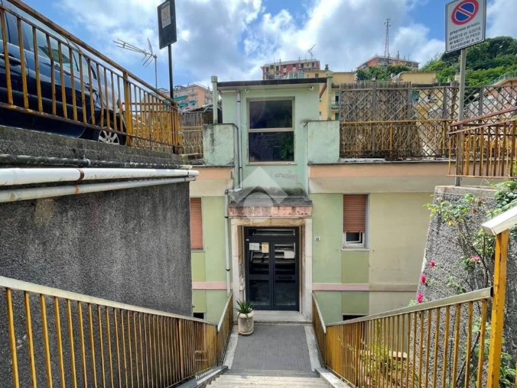Appartamento a Genova in Via Rollino, 13 - Foto 2