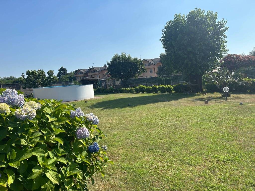 Terreno a Marnate in Via John Fitzgerald Kennedy - Foto 3