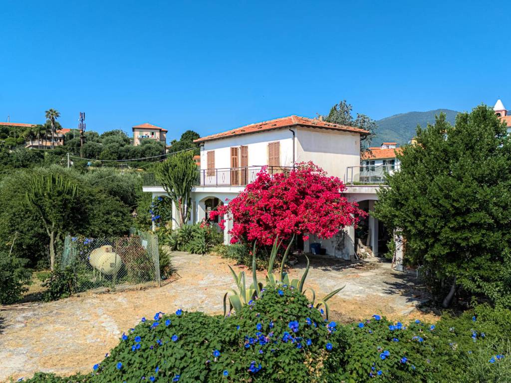 Villa a Sanremo in Strada Senatore Ernesto Marsaglia, 136 - Foto 3