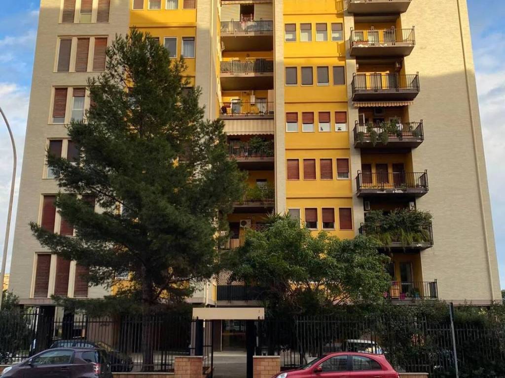 Appartamento a Cagliari in Viale Armando Diaz, 4 - Foto 2