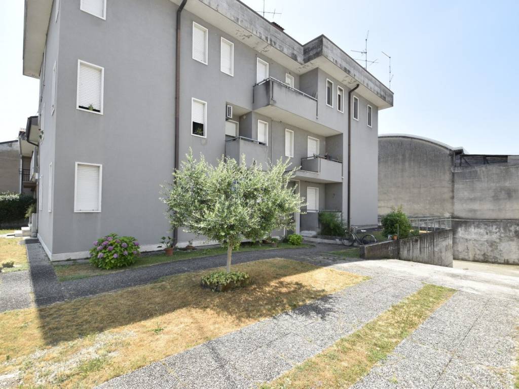 Appartamento a Bussolengo in Largo Salvo D'Acquisto 31 - Foto 4