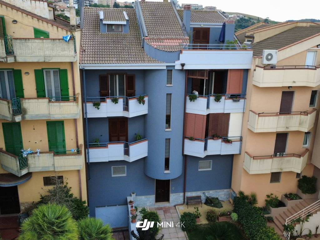 Appartamento a Montescaglioso in Via Cesare Beccarea, 10 - Foto 2