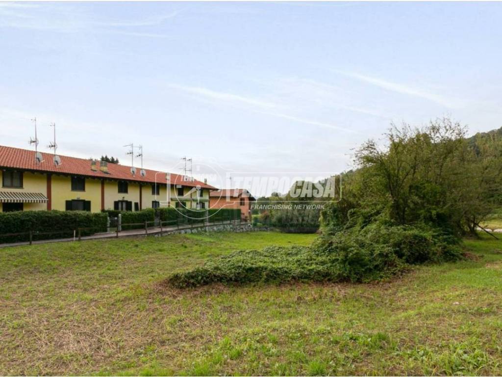 Terreno a Comabbio in Via Ai Prati - Foto 2