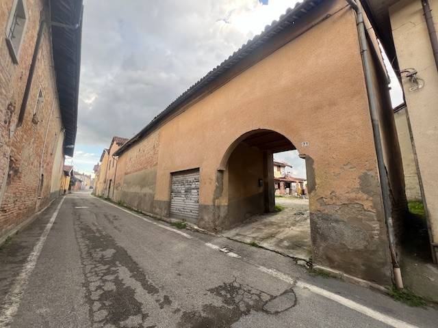 Rustico / casale a Montiglio monferrato in Via Generale Guasco, 72 - Foto 3
