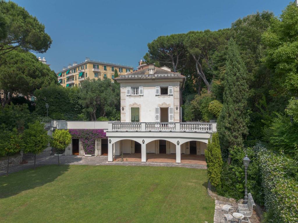 Villa a Genova in Via Federico Ricci - Foto 2