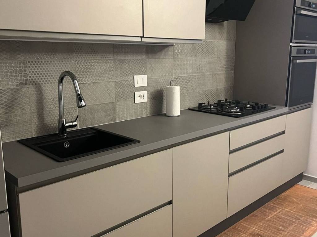 Appartamento a Ancona in Via Domenico Barilari - Foto 2