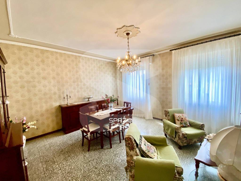 Appartamento a Lucca in Via delle Ville - Foto 1