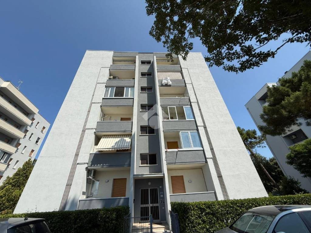 Appartamento a Ravenna in Viale Alessandro Manzoni, 410 - Foto 2