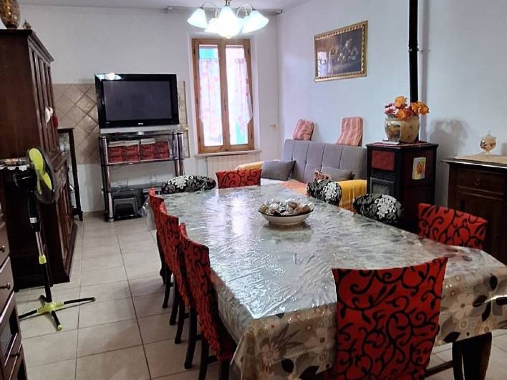 Appartamento a Asciano in VIA CAMPARBOLI - Foto 2