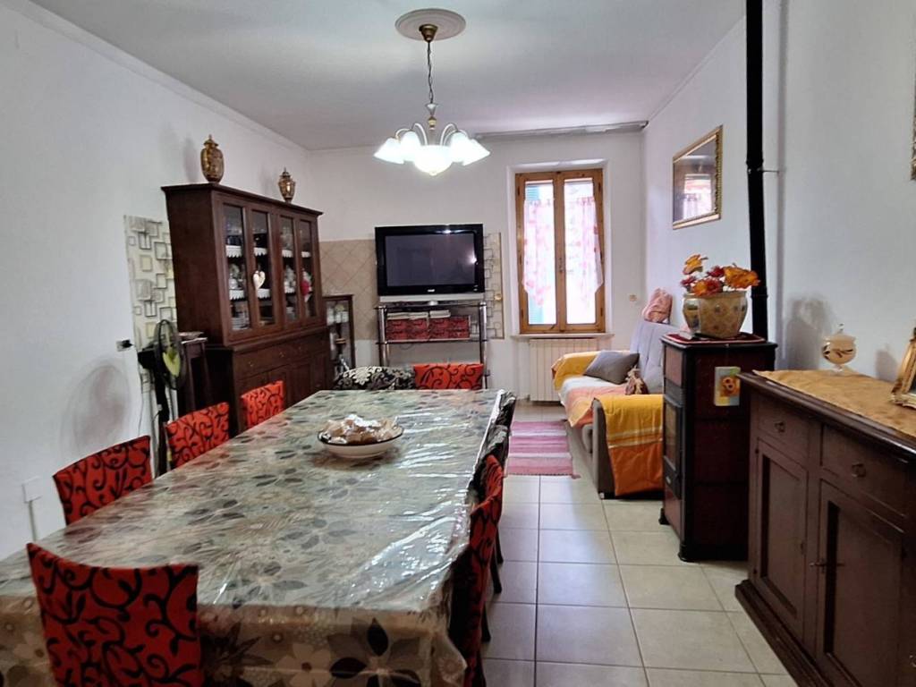 Appartamento a Asciano in VIA CAMPARBOLI - Foto 5