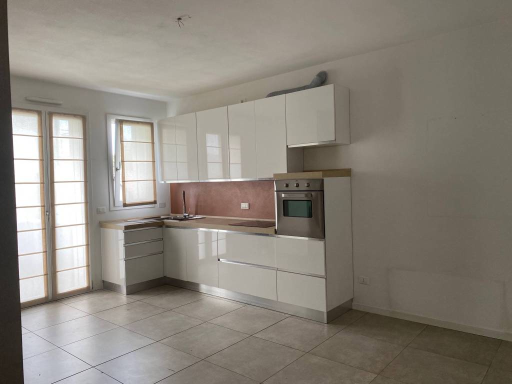 Appartamento a Cabiate in Via Vittorio Alfieri, 13 - Foto 4