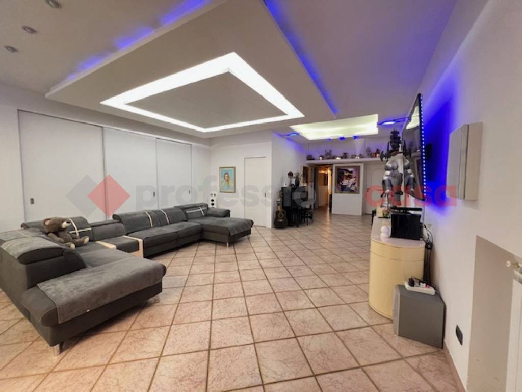 Appartamento a Brindisi in VIA PAPA GIOVANNI XXIII, SNC - Foto 3