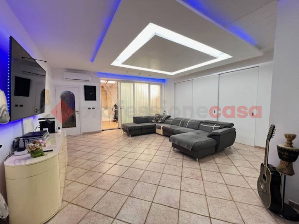 Appartamento a Brindisi in VIA PAPA GIOVANNI XXIII, SNC - Foto 4