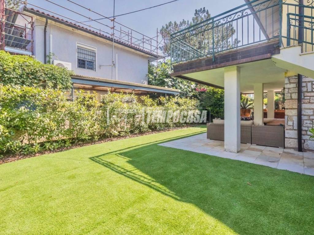 Villa a Peschiera del garda in Via Alfieri - Foto 2