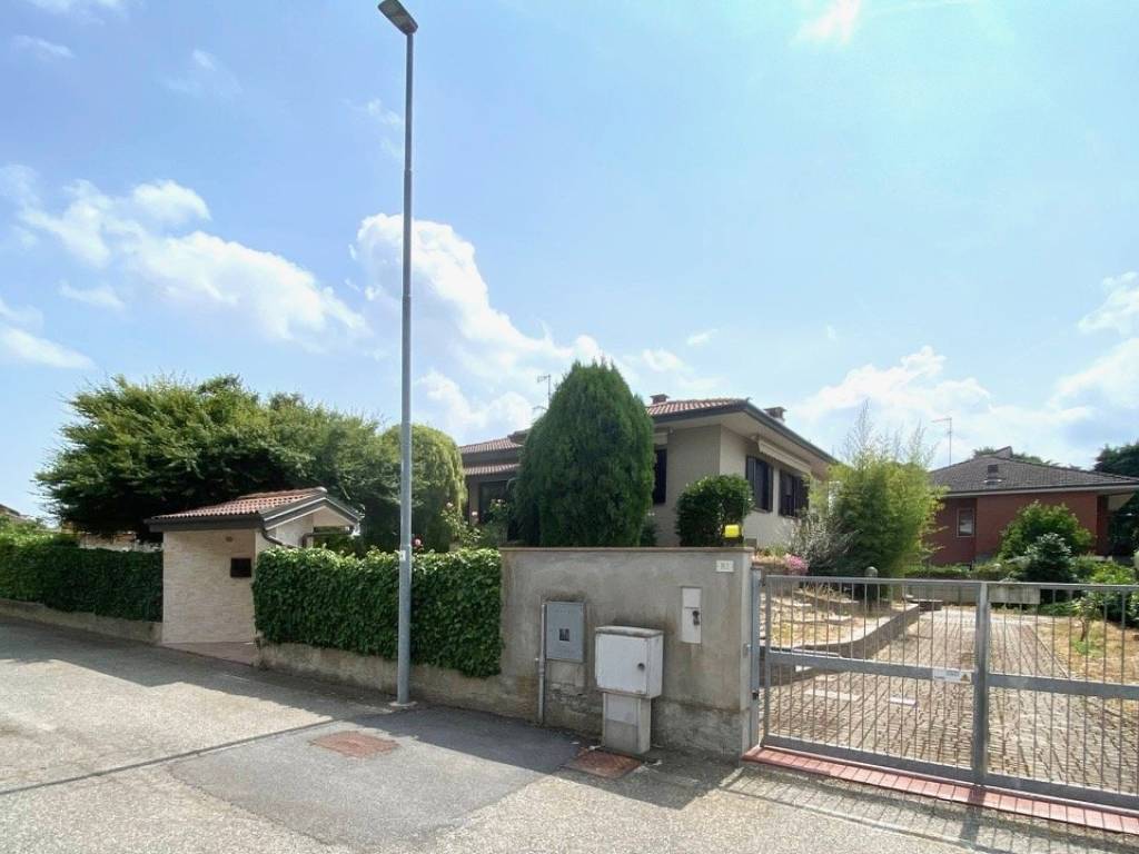 Casa indipendente a Stroppiana in Via Piero Roncarolo - Foto 3