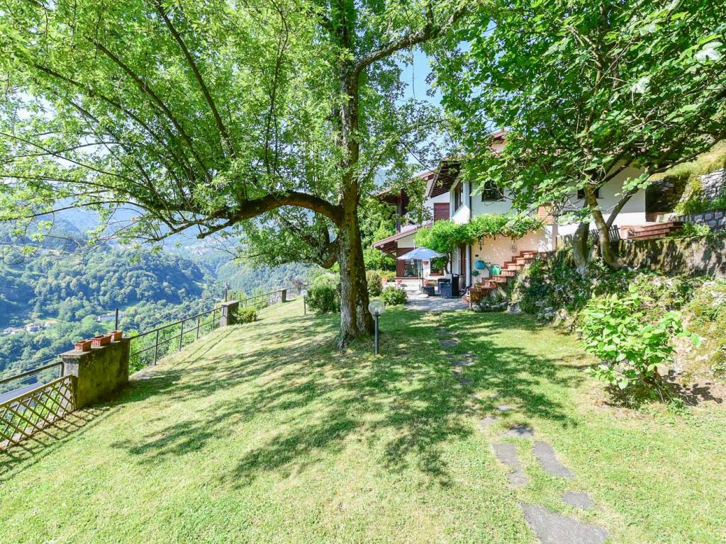 Villa a Dizzasco in Piazza Pizzi - Foto 3