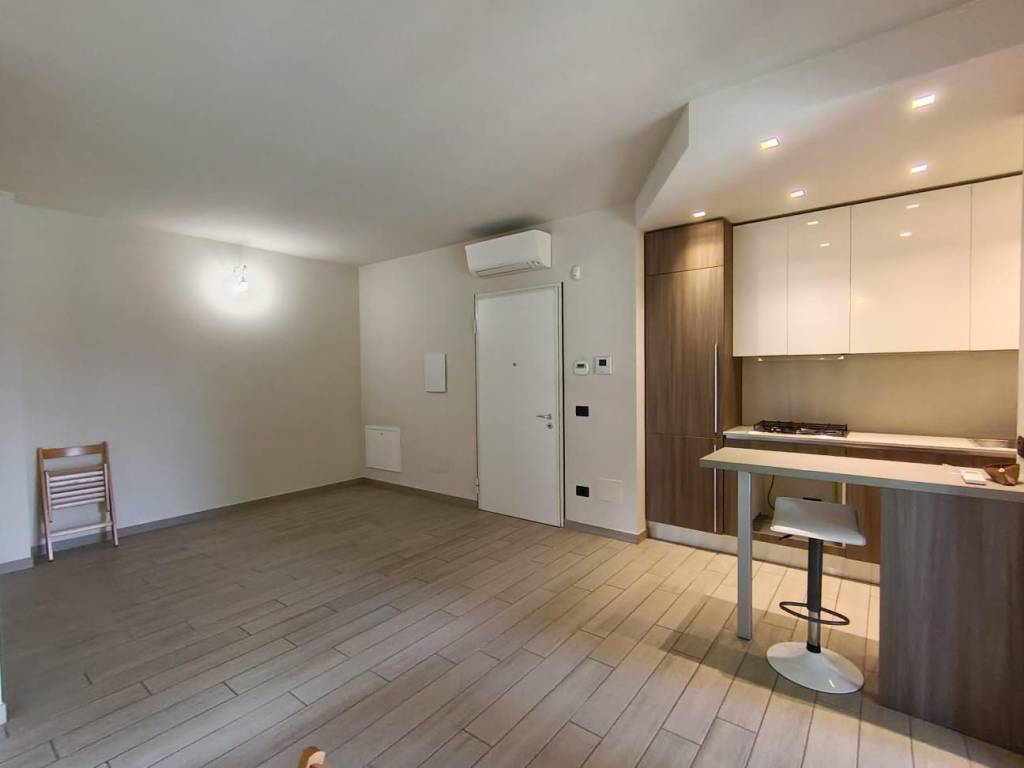 Appartamento a Mozzate in Via Carlo Giussani, 44 - Foto 3