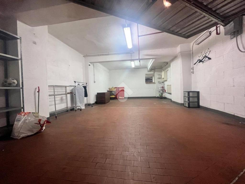 Box / garage a Genova in Via Leonardo Montaldo - Foto 3