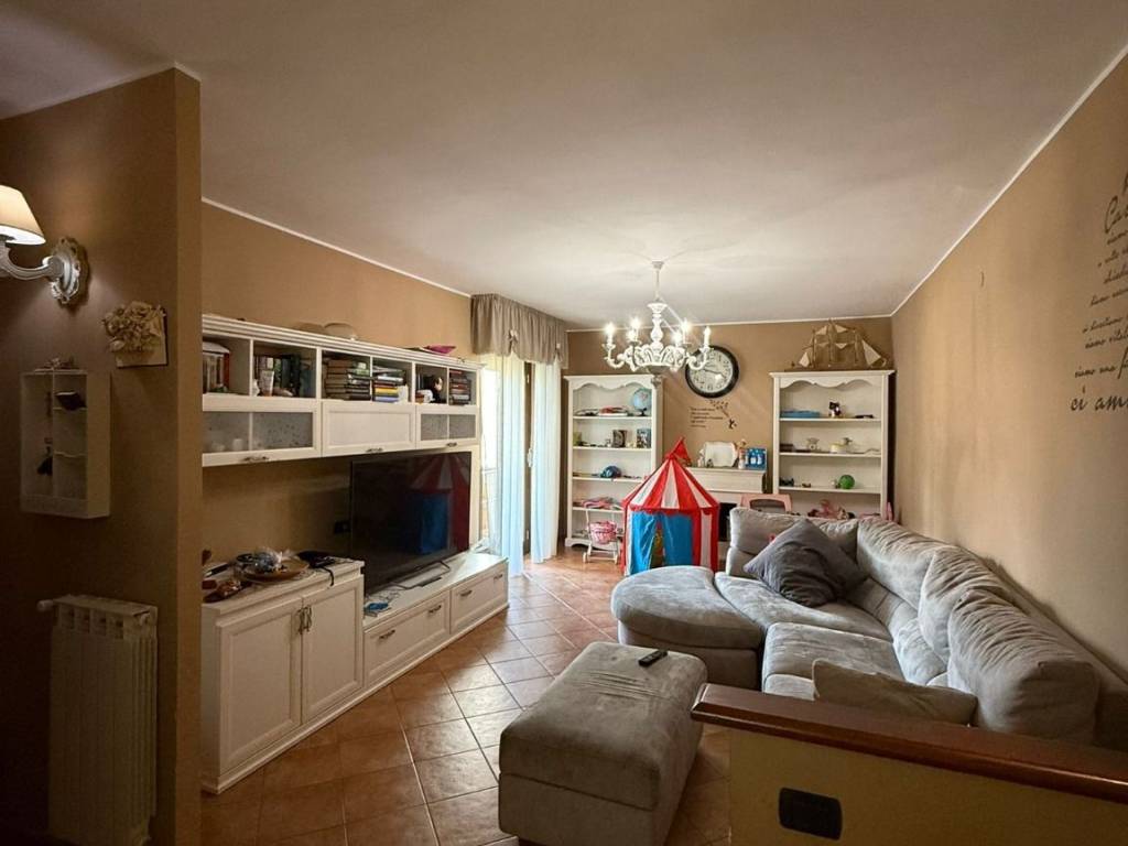 Appartamento a Cisterna di latina in Largo Fiorentini - Foto 3