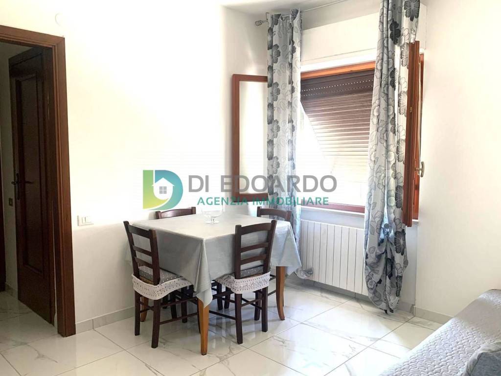 Appartamento a Martinsicuro in Via Amalfi, 44 - Foto 2
