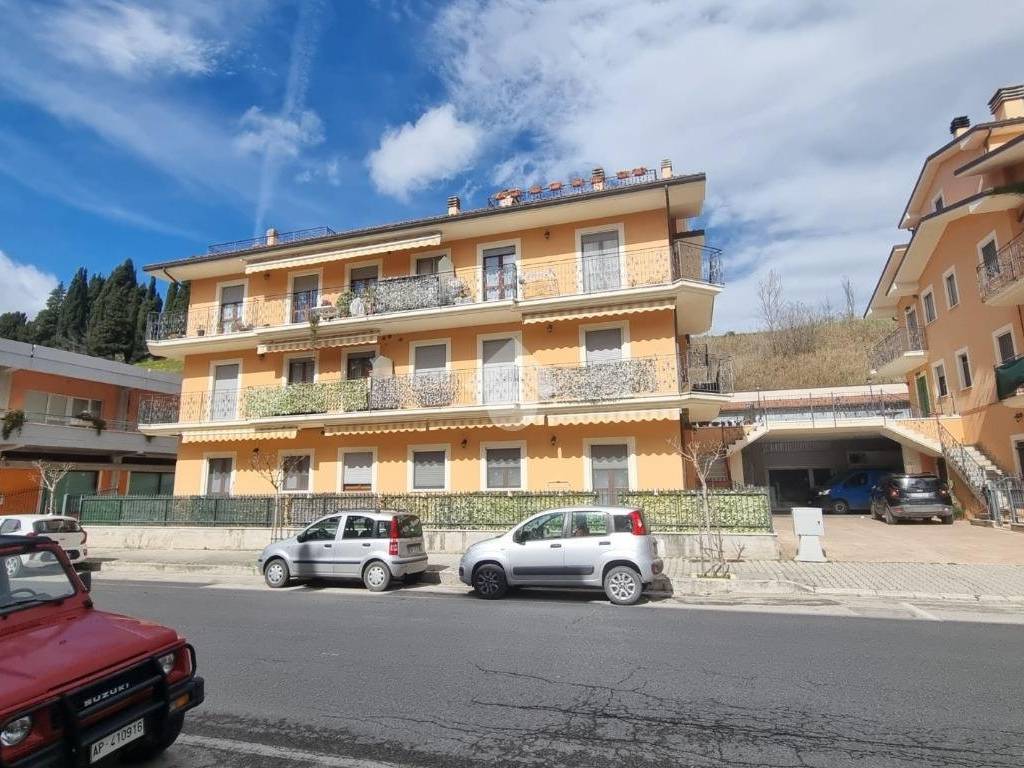 Appartamento a Castignano in Via Borgo Garibaldi, 193 - Foto 2
