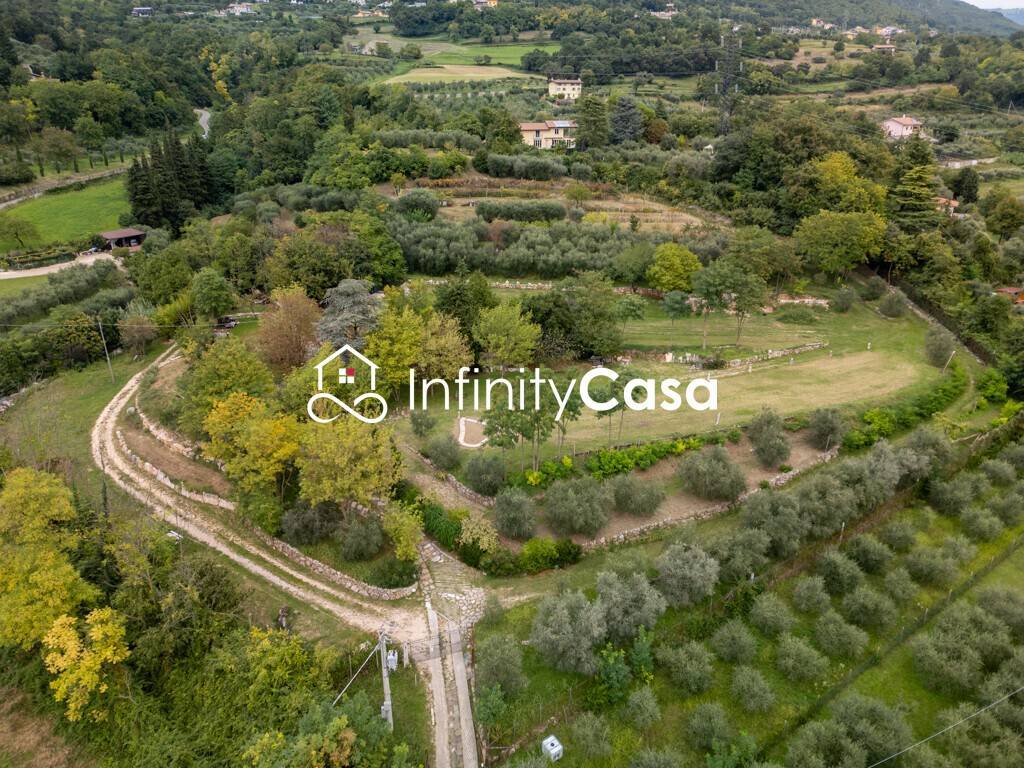 Villa a Caprino veronese in VIA BOI FORNASE - Foto 2