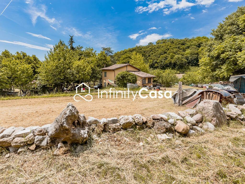 Villa a Caprino veronese in VIA BOI FORNASE - Foto 5