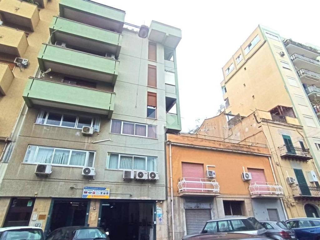 Immobile a Palermo in VIA SAMPOLO, 58 - Foto 3