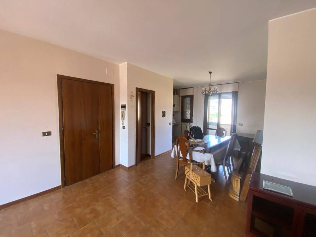 Appartamento a Montemurlo in Via Montalese - Foto 2