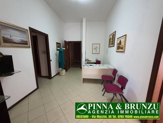 Appartamento a Oristano in VIA CANALIS, 11 - Foto 2