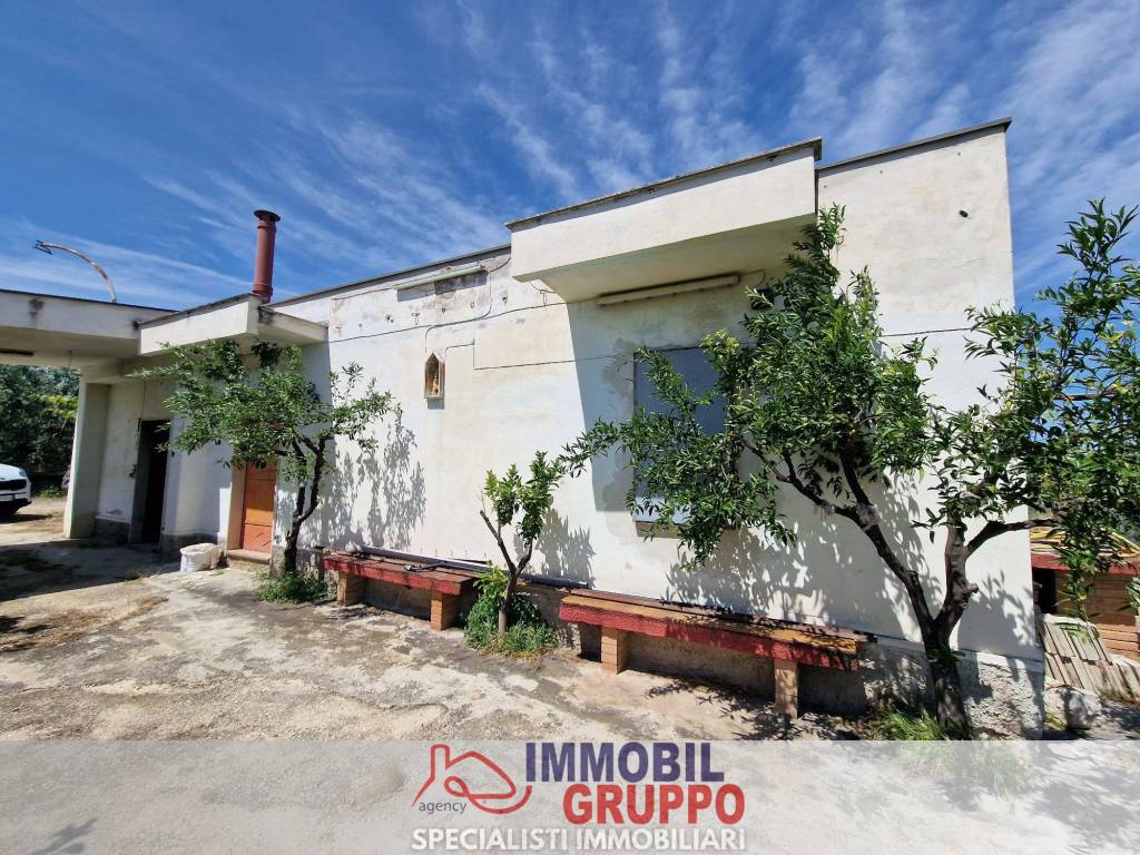 Villa a Andria in Via Santa Lucia - Foto 4