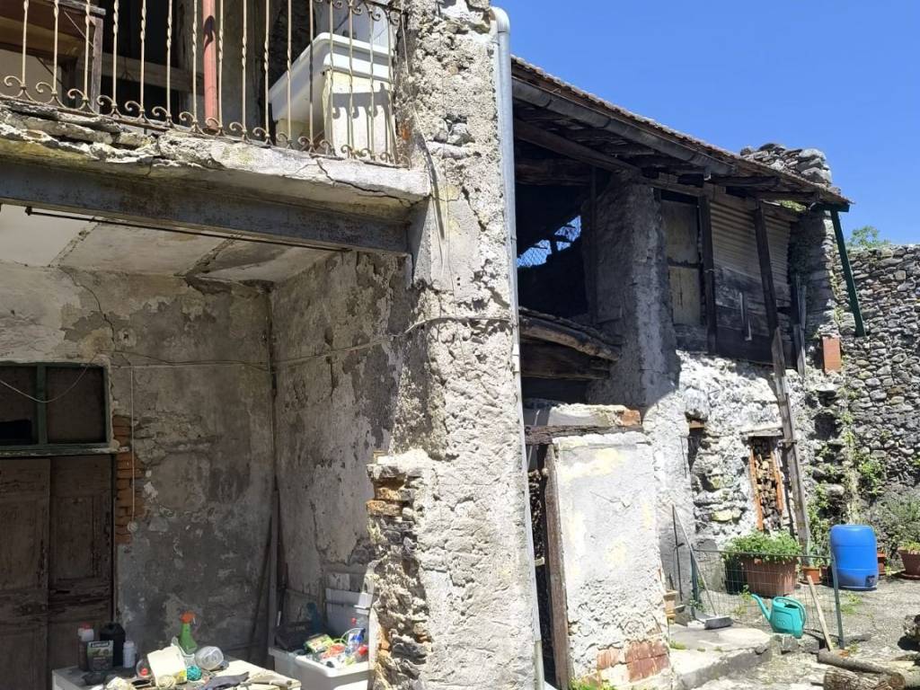 Casa indipendente a Cittiglio in Via Roma, 47 - Foto 4