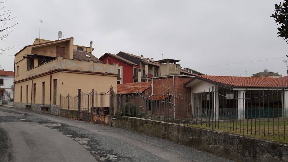 Casa indipendente a Verzuolo in Via Villanovetta, 1 - Foto 3