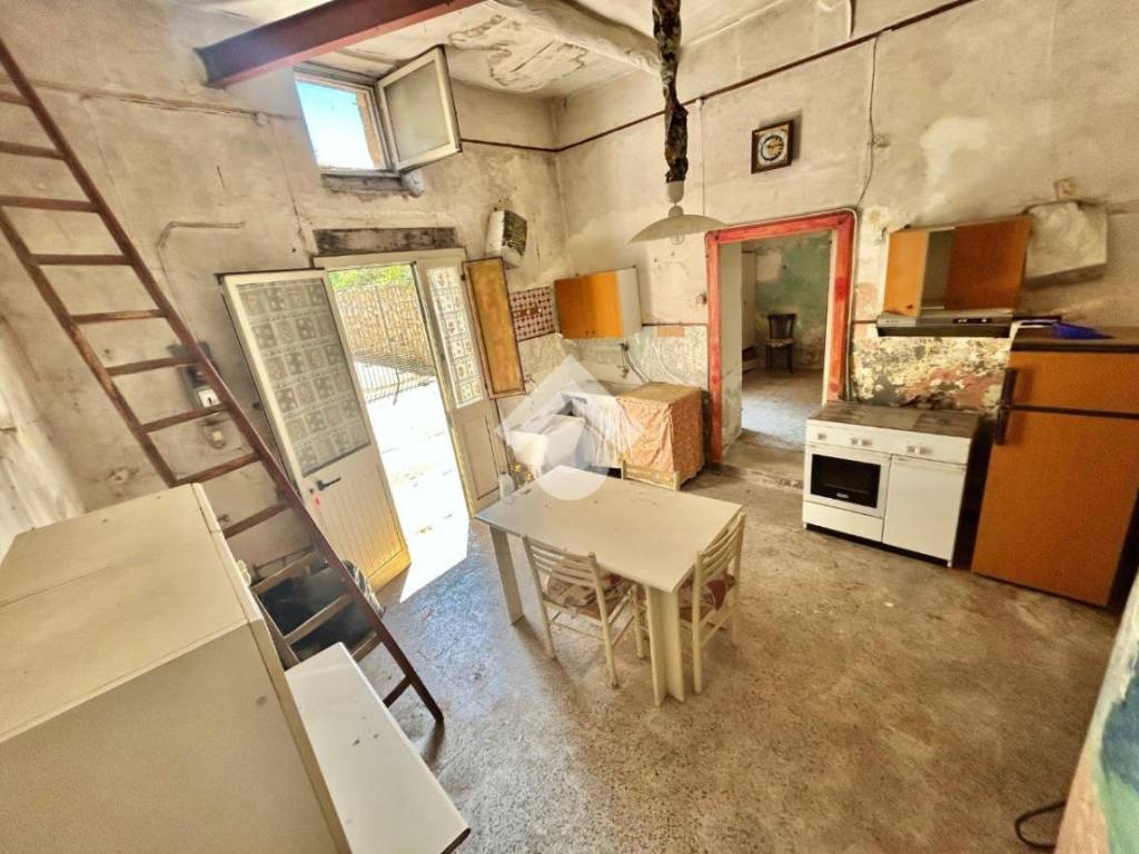Casa indipendente a Cervinara in Via Mainolfi, 23 - Foto 3