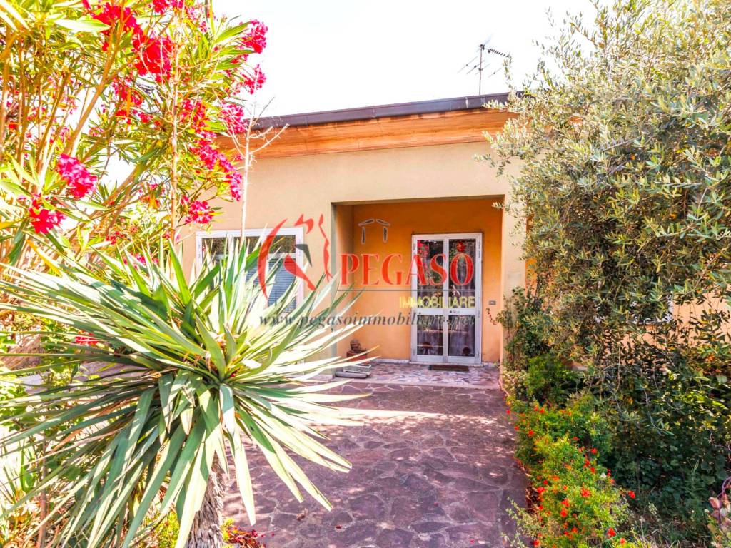 Villa a Montecatini-terme in Via Aosta, 9 - Foto 5