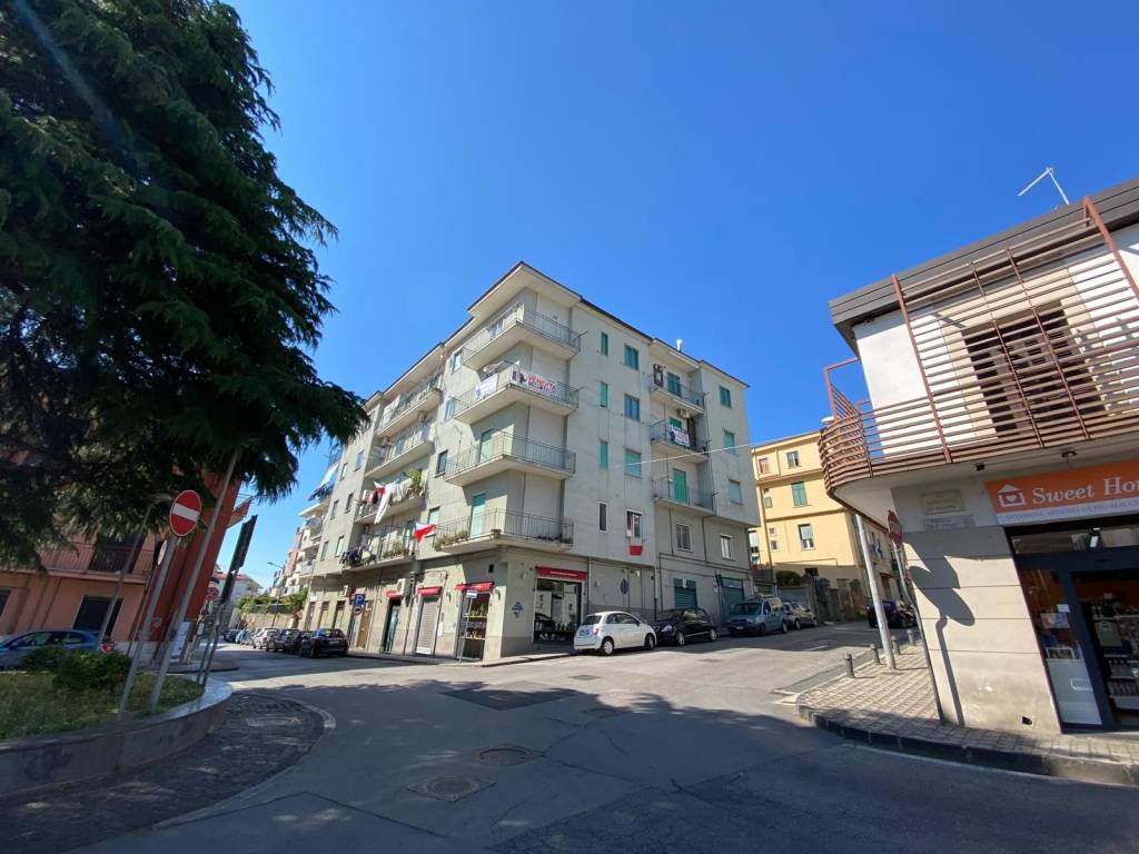 Appartamento a Cava de' tirreni in Via Pietro Formosa - Foto 2