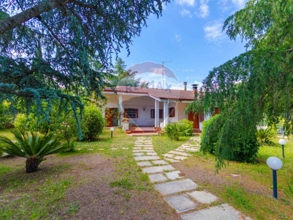 Villetta a schiera a Cassano delle murge in Contrada Borgo Lagogemolo, 56 - Foto 2
