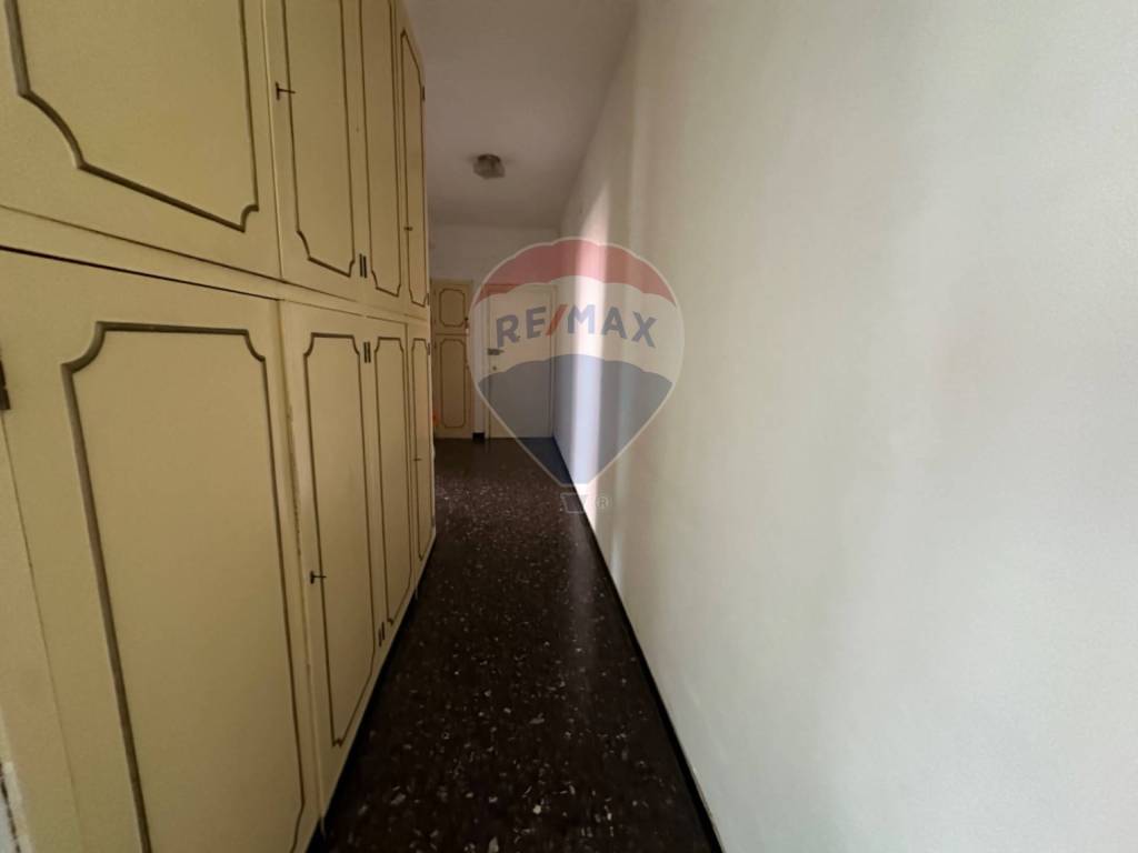 Appartamento a Savona in Via Pippo Garibaldi, 11 - Foto 3