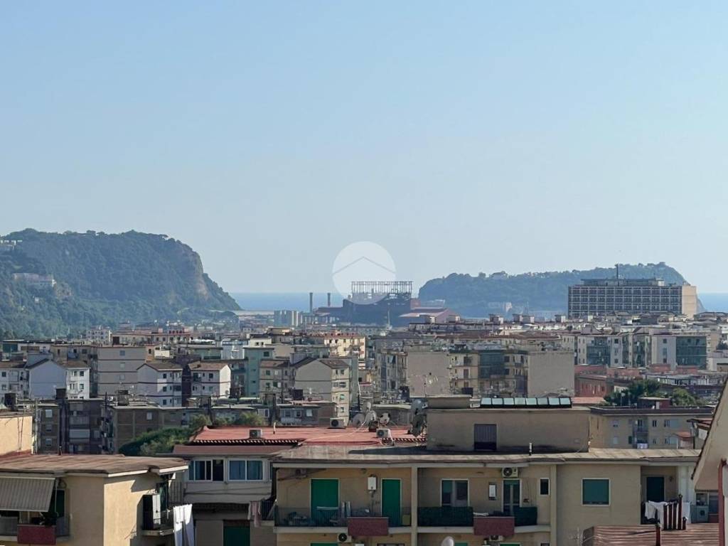 Appartamento a Napoli in Via michelangelo da caravaggio, 143 - Foto 2