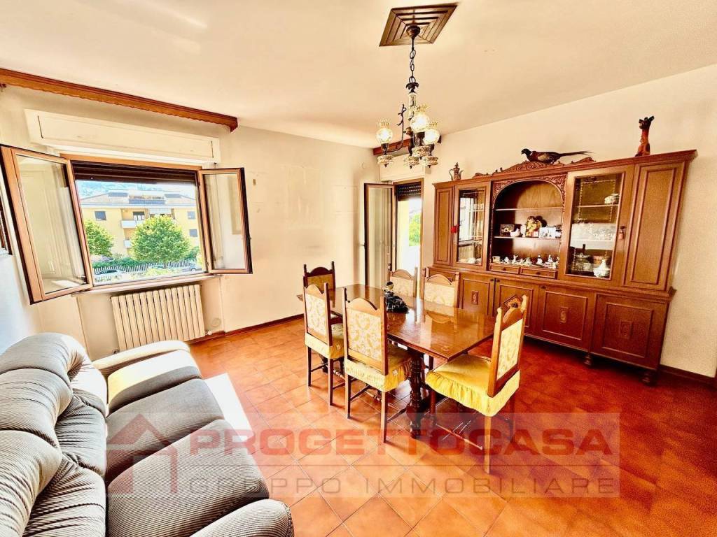 Appartamento a Martinsicuro in Via Bolzano, 42 - Foto 2