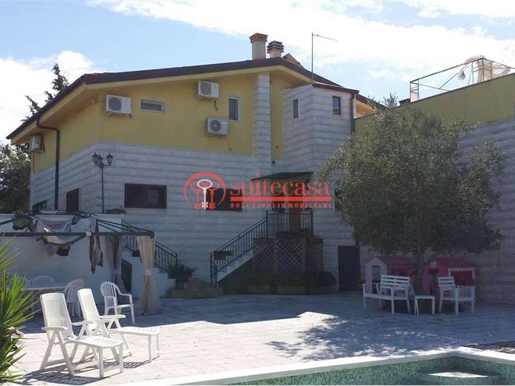 Villa a Trani in via Balducci Riccitelli - Foto 4
