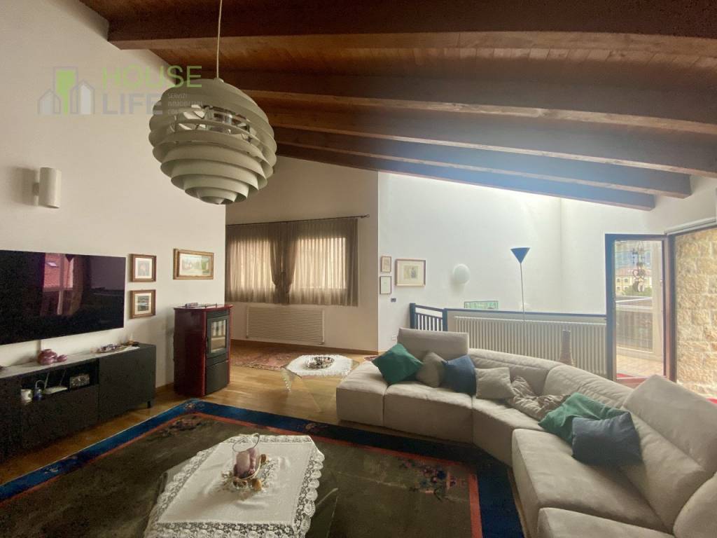 Villa a Piovene rocchette in Via Alessandro Rossi - Foto 2